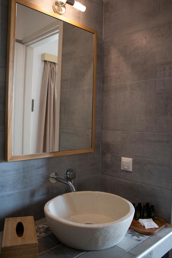 Agnadema Luxury Residences Schoinoussa Extérieur photo